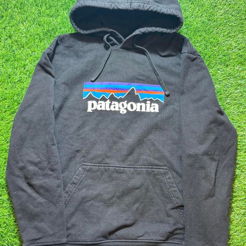 Patagonia Men's Black Hoodie